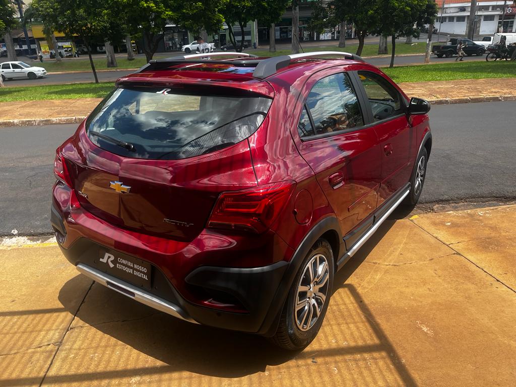 Chevrolet Onix 2018 — foto 7