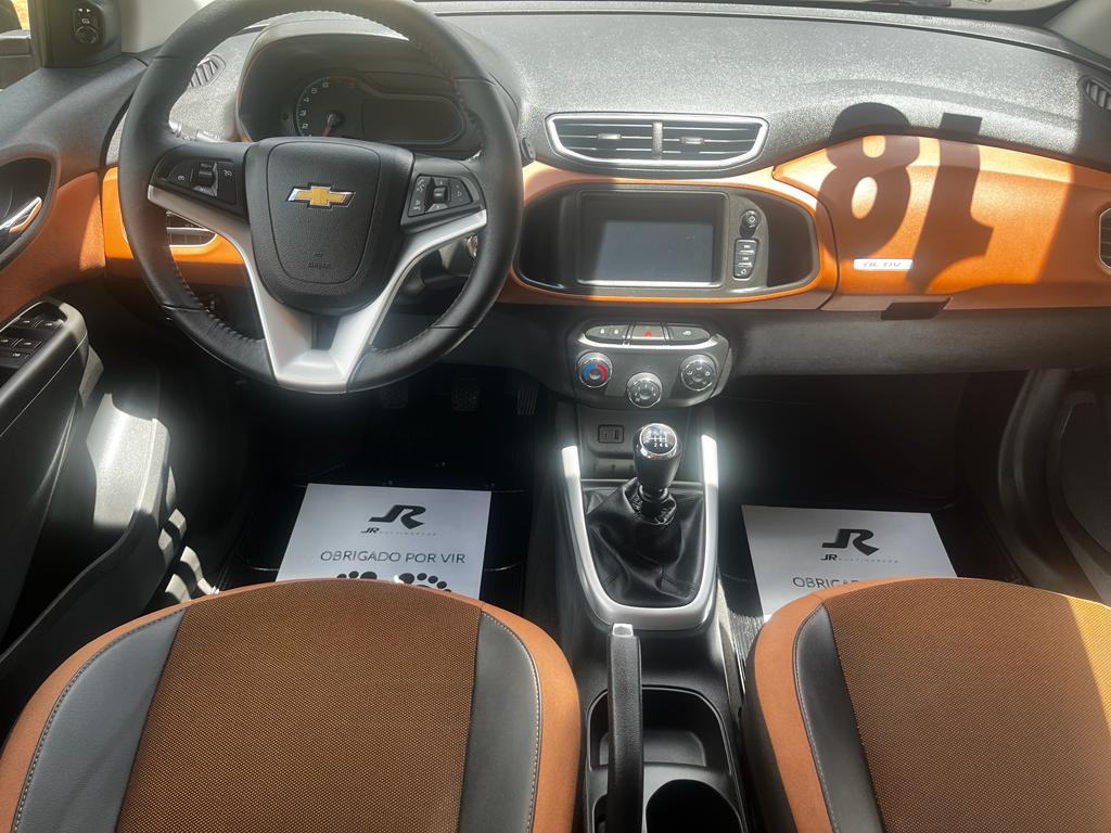 Chevrolet Onix 2018 — foto 10