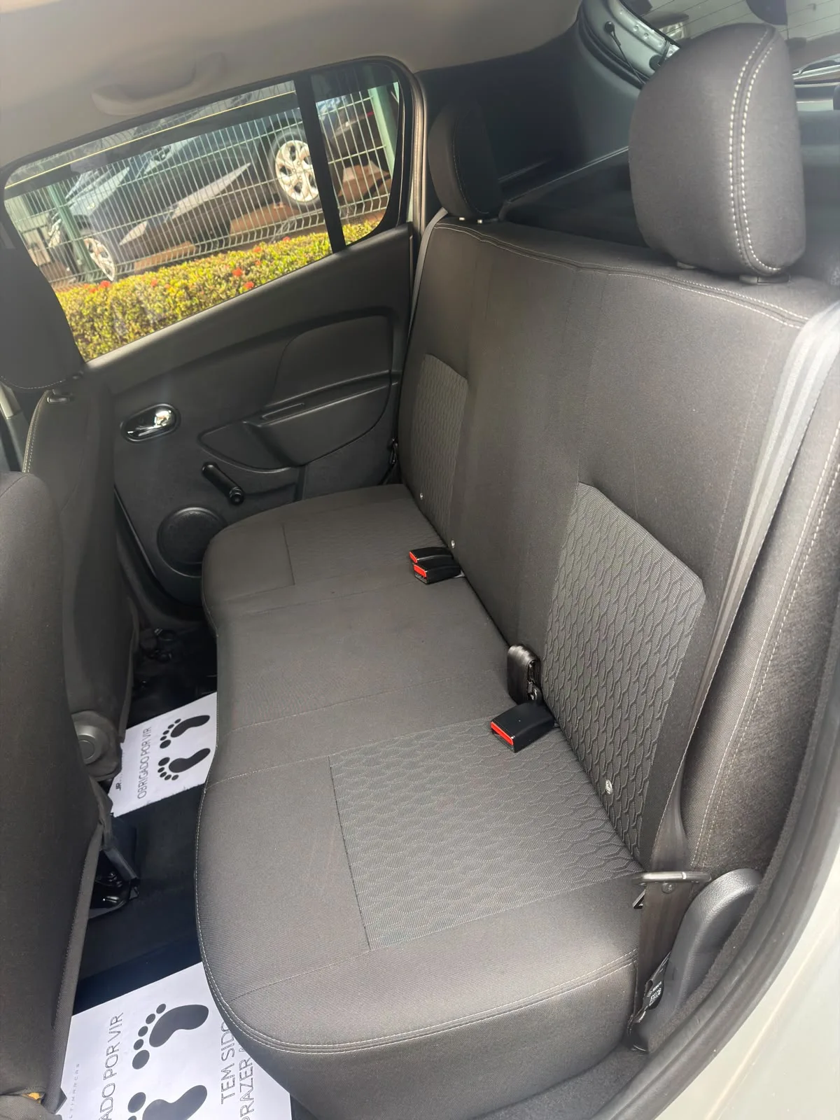 Renault Sandero 2020 — foto 11