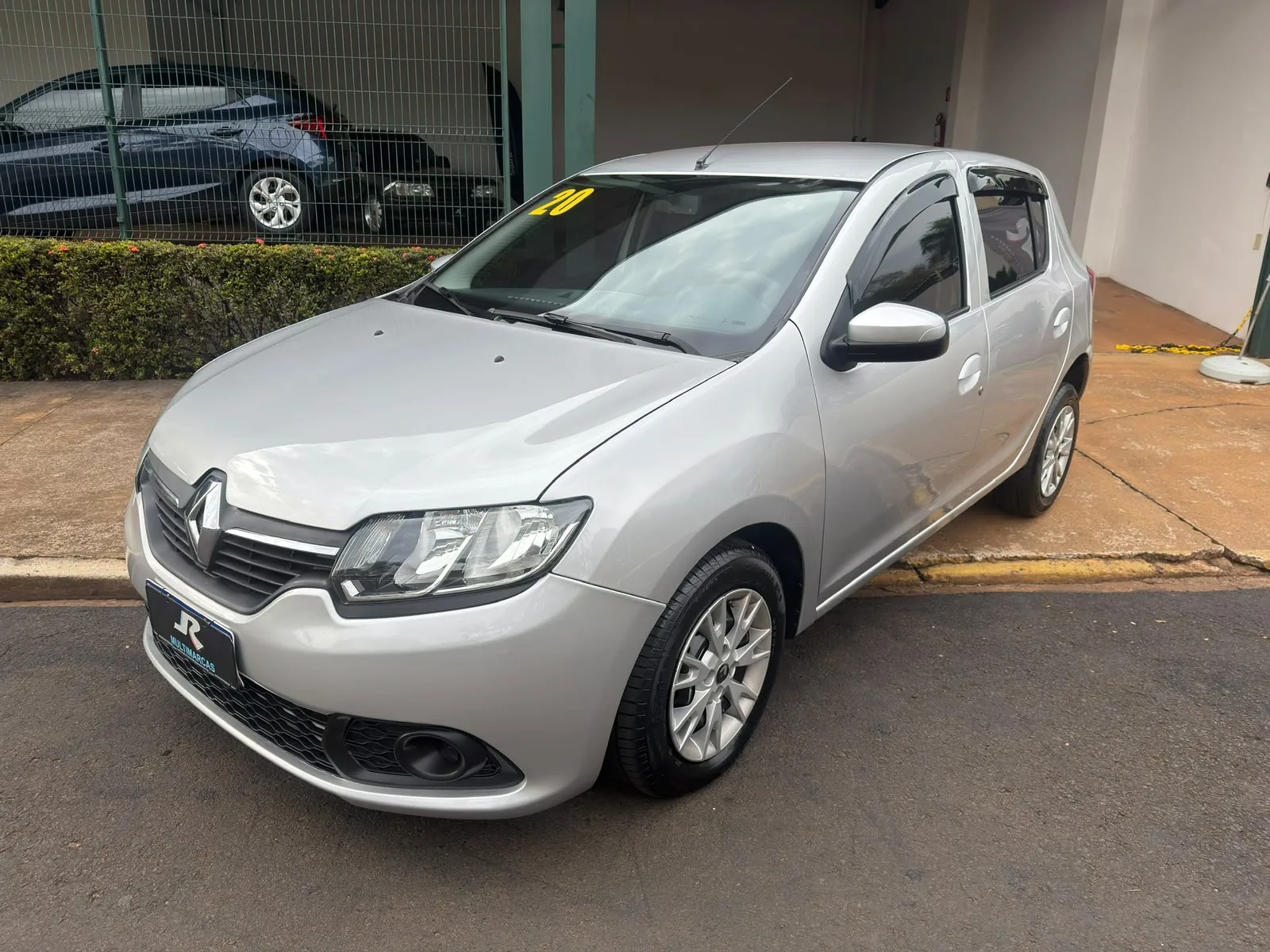 Renault Sandero 2020 — foto 3