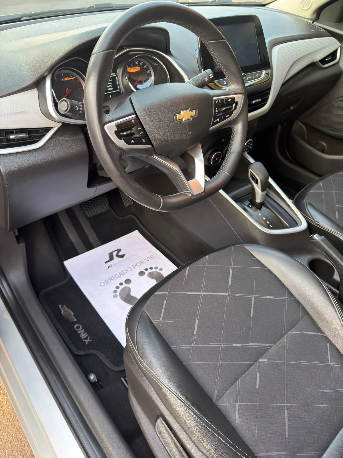 Chevrolet Onix 2022 — foto 9