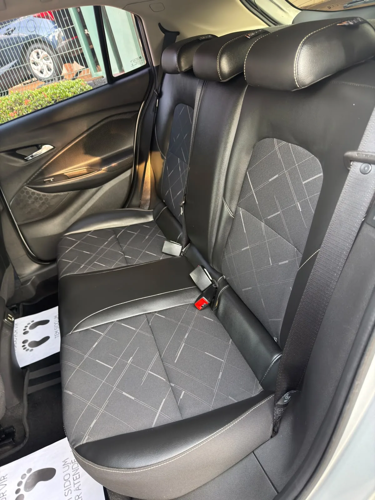 Chevrolet Onix 2022 — foto 11