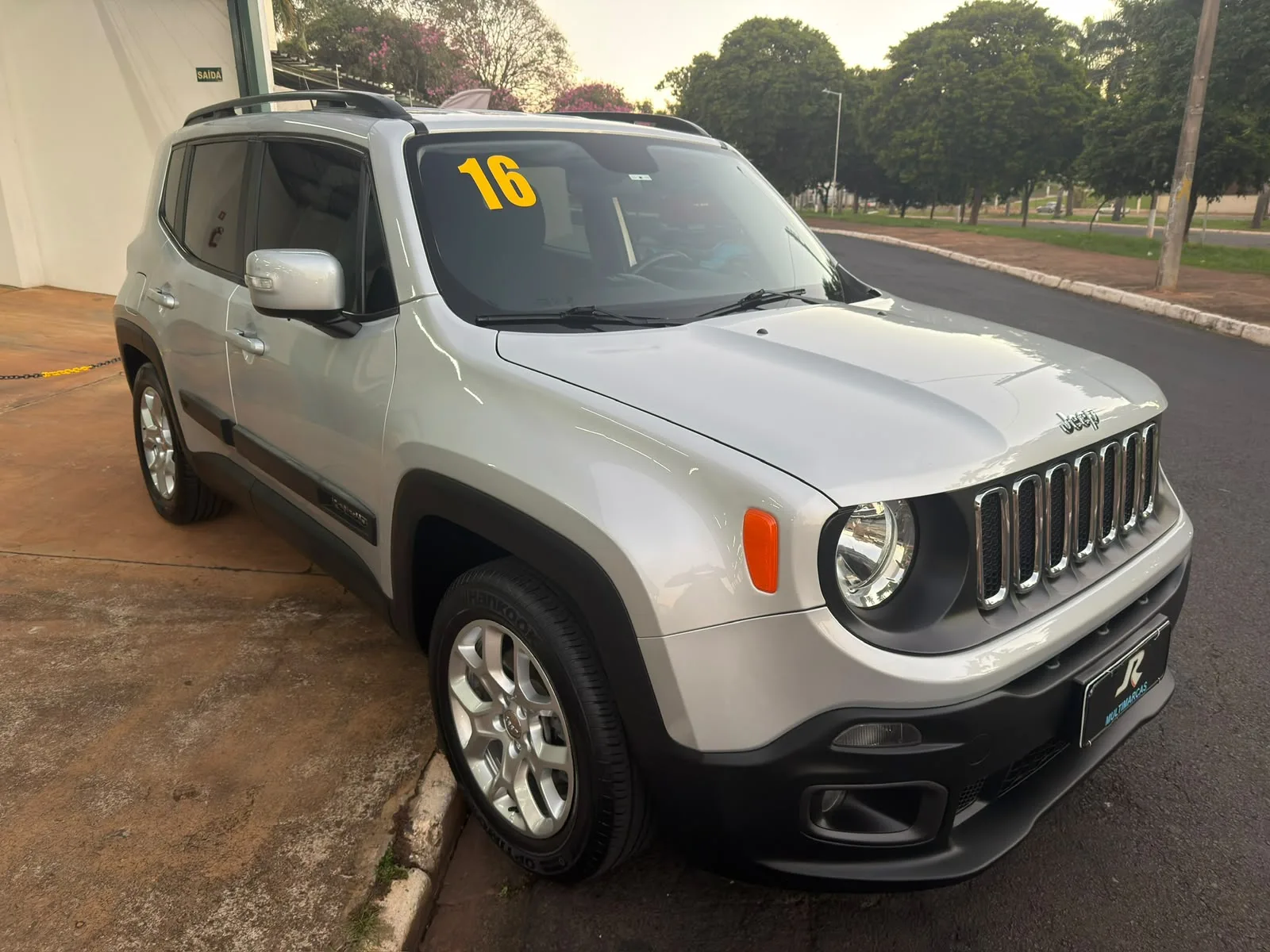 Jeep Renegade 2016 JEEP- RENEGADE LONGITUDE 2.0 /  AUTOMáTICO